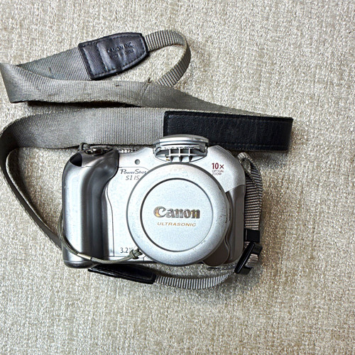 Canon powershot is - powershot, s1